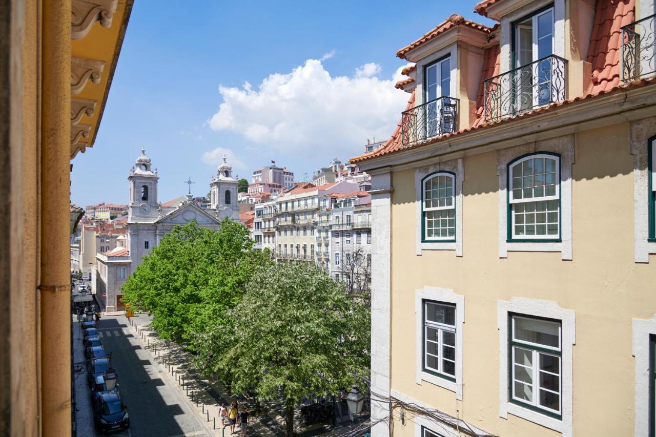 Sunny Pink Street Historical Apt, By Timecooler Lisbon Exterior photo
